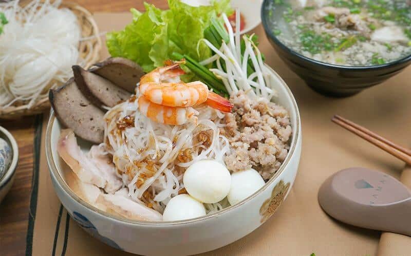 - Top 5 Món Ăn Đêm Bạn Nhất Định Phải Thử Ở Sài Gòn