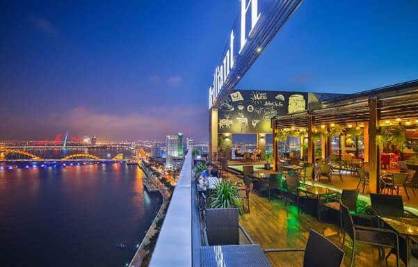 - Top 5 Quán Cafe Bar Sân Thượng Có View Đẹp Nhất Đà Nẵng