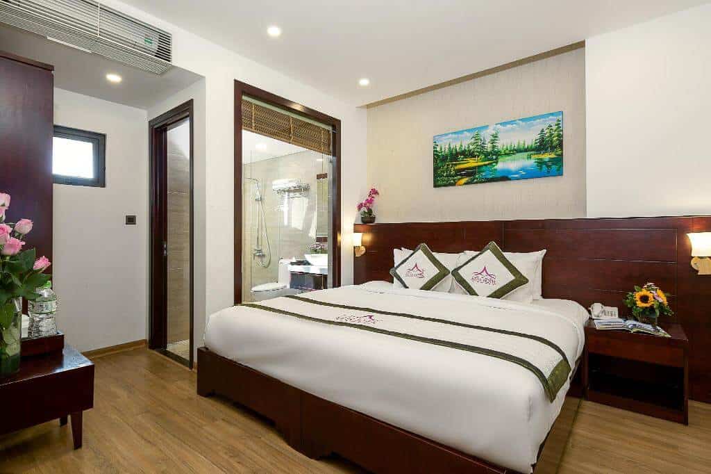 - Top 5 Khách Sạn Có View Đẹp Gần Biển Tại Đà Nẵng