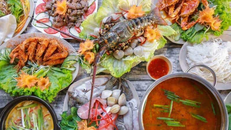 - Top 10 Famous Fresh Seafood Restaurants in Da Nang