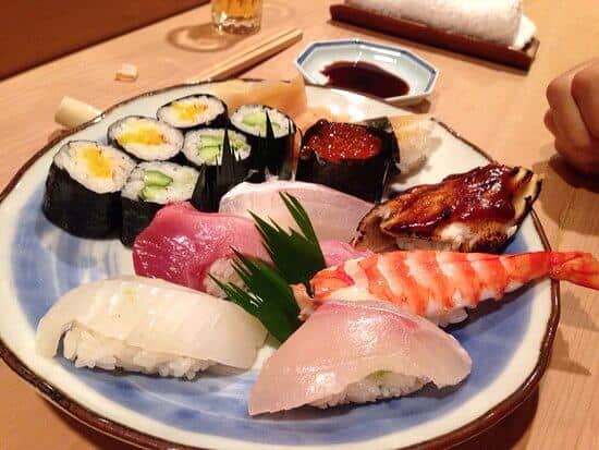 - Top 5 Nhà Hàng Sushi Ngon Được Yêu Thích Nhất Tại TP HCM