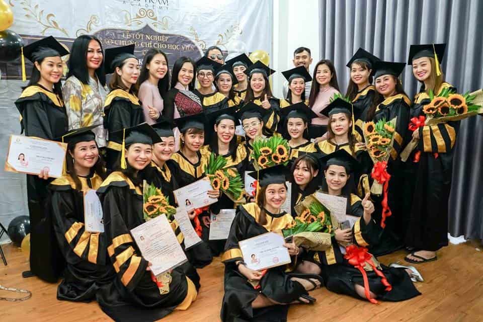 Học viên tốt nghiệp tại học viện Miss Trâm