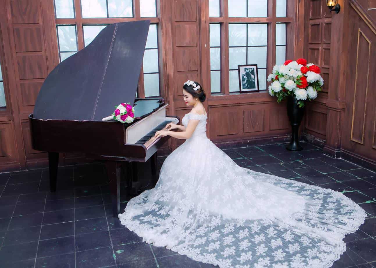 Ten Studio cho thuê váy cưới chụp ảnh cưới tại Huế