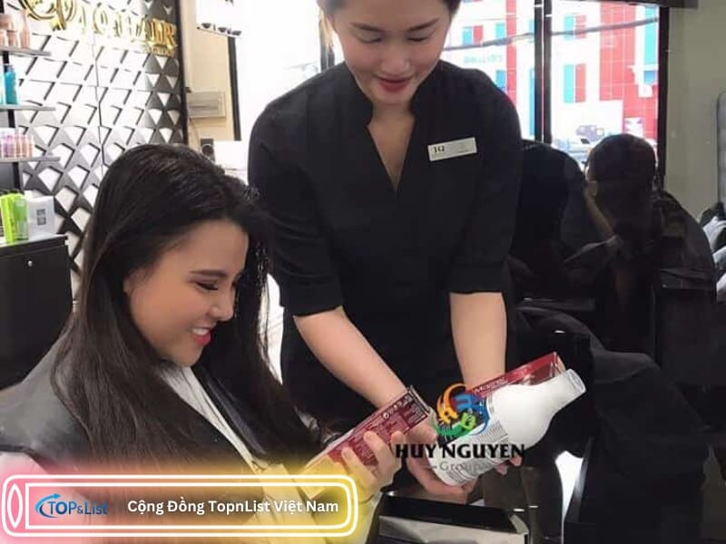 Beauty Salon Huy Nguyễn nơi làm tóc đẹp cho chị em sài thành