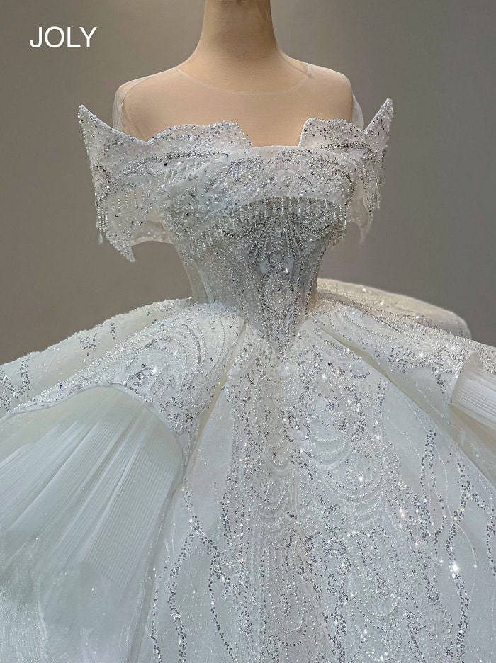 Mẫu váy cưới hot nhất năm tại Huế